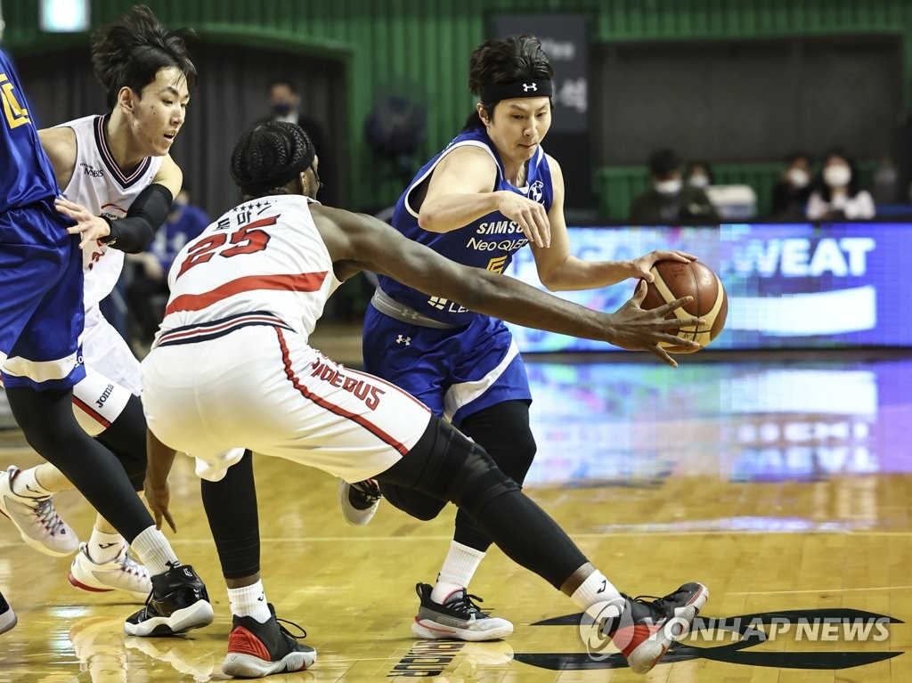 Basketball Seoul Samsung Thunders vs. Ulsan Hyundai Mobis Phoebus