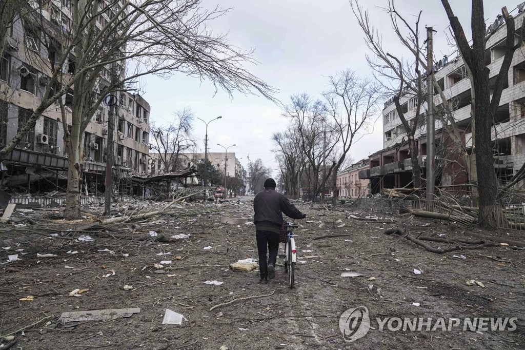 The streets of Mariupol, Ukraine, devastated by Russian bombardment