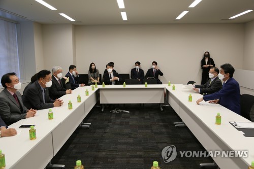 韓国代表団が安倍氏と面会　関係改善策や懸案巡り意見交換