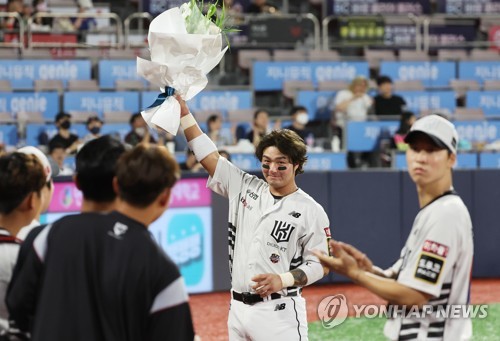 9시즌 연속 20홈런 기록 달성한 박병호