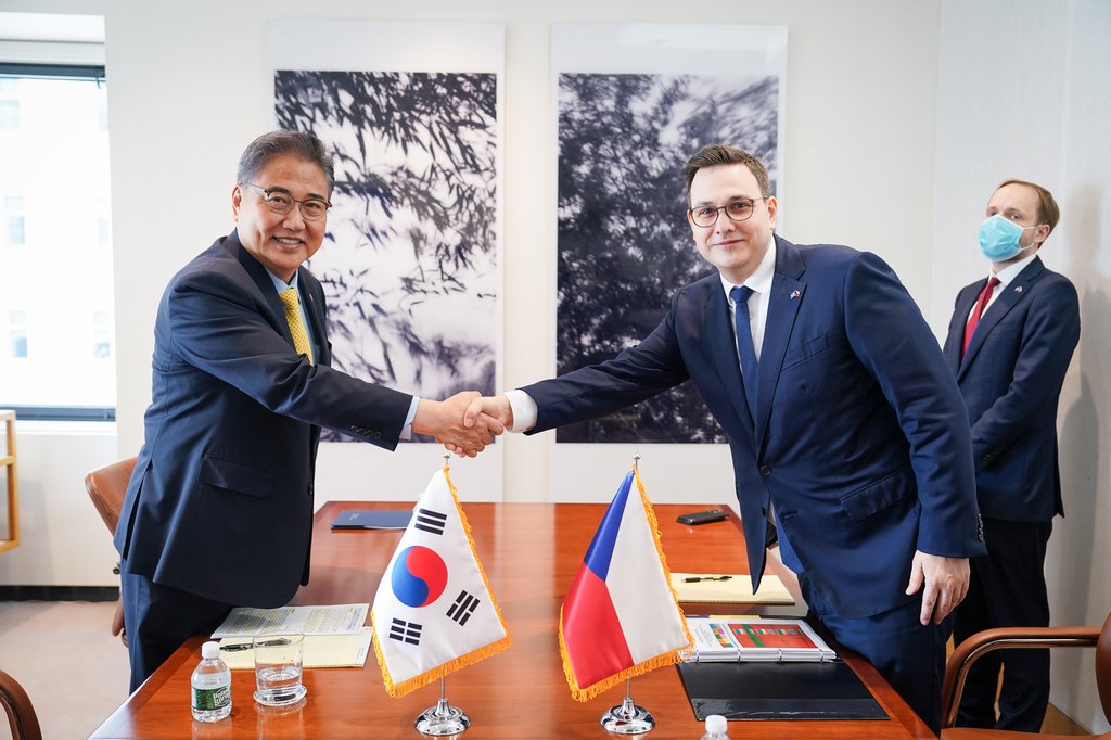 Diálogo de cancilleres Corea del Sur-República Checa