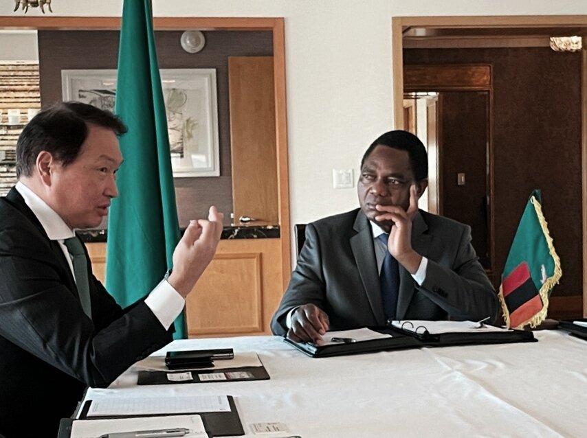 El jefe de SK se reúne con el líder zambiano
