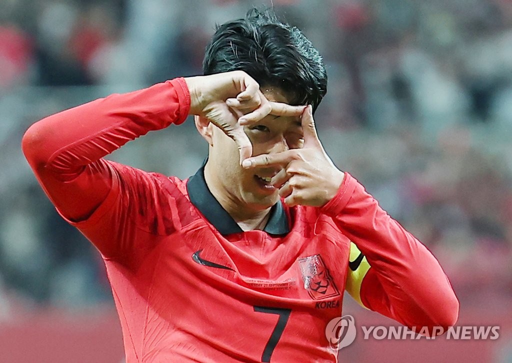'손흥민 헤딩골' 벤투호, 카메룬에 1-0 승리