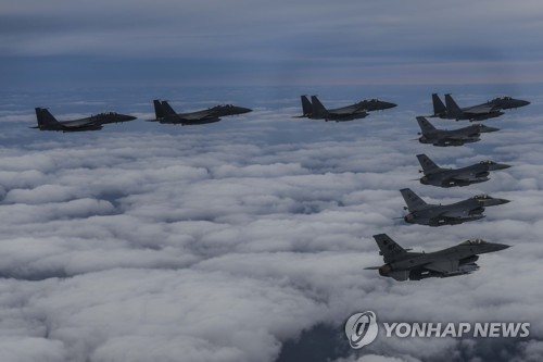 تحليق سرب الهجوم المشترك بين كوريا الجنوبية والولايات المتحدة