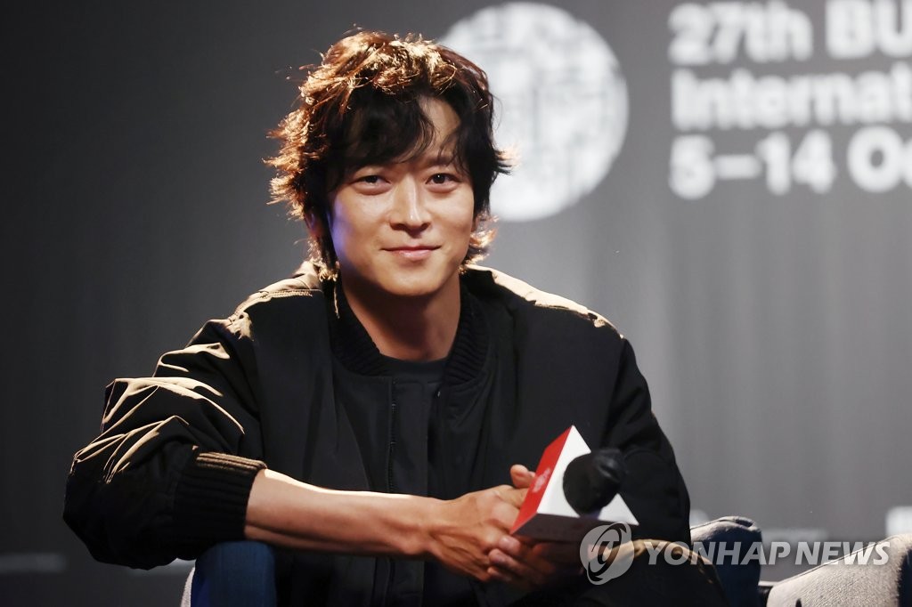 In this file photo, actor Gang Dong-won speaks during an event hosted by the Busan International Film Festival held in the southeastern port city of Busan on Oct. 9, 2022. (Yonhap)