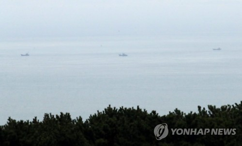 الجيش الكوري الجنوبي يطلق طلقات تحذيرية على سفينة كورية شمالية تعبر خط الحدود الشمالي