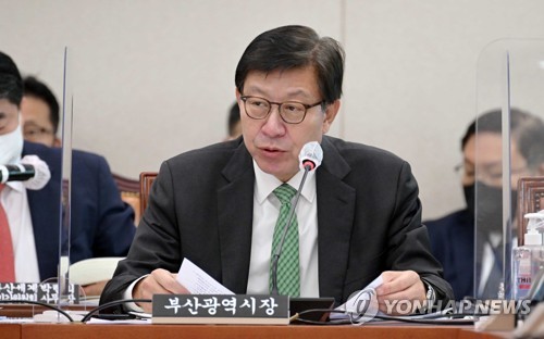 [동정] 박형준 부산시장, 낙동강하굿둑 방문…서부산 전략회의
