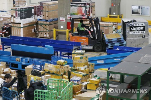 개인통관고유부호 도용신고 60% 급증…재발급도 2배 넘게 '껑충'