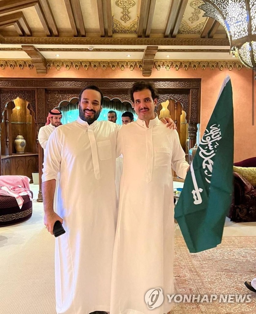 사우디아라비아 승리 기뻐하는 무함마드 빈 살만 왕세자