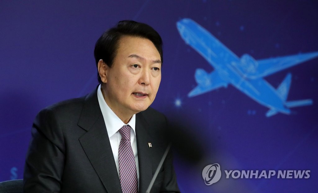 El presidente surcoreano, Yoon Suk-yeol, habla durante una reunión inaugural sobre las estrategias de exportación, celebrada, el 23 de noviembre de 2022, en la Agencia para la Promoción del Comercio e Inversión de Corea del Sur (KOTRA, según sus siglas en inglés), en Seúl. (Foto proporcionada por el cuerpo de prensa)
