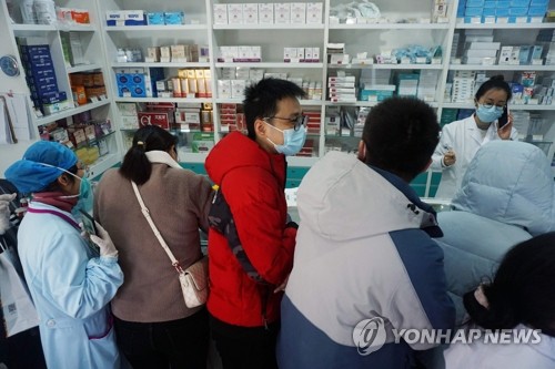 중국 "코로나 치료 관련 의약품 심사·승인 가속화"