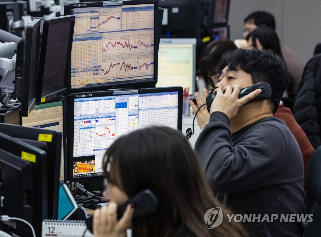 韓国総合株価指数が反落　０．８５％安