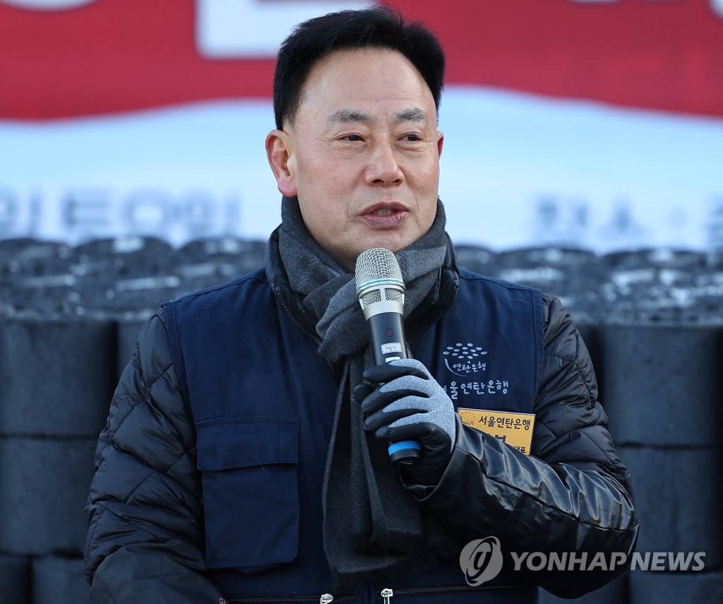 인사말하는 허기복 대표