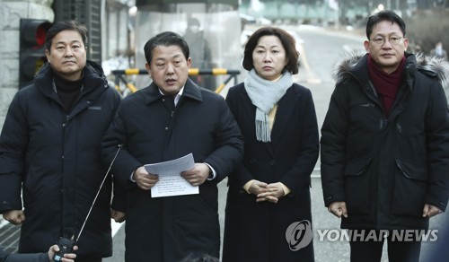 무인기 대비태세 점검 후 브리핑 하는 김병주 의원