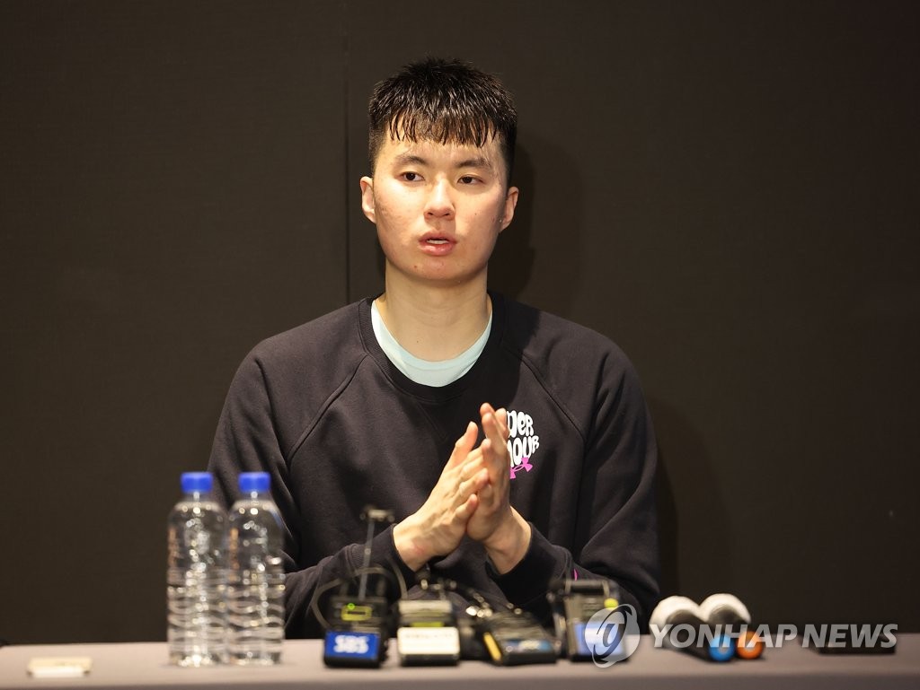 In this file photo from Jan. 13, 2023, South Korean basketball player Lee Hyun-jung speaks at a press conference in Seoul. (Yonhap)