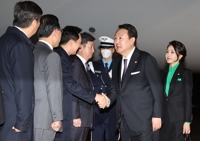 일본 방문 마치고 귀국한 윤석열 대통령