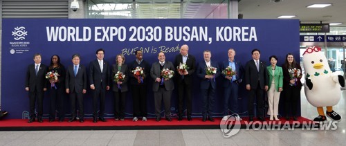 韓国・釜山訪問のＢＩＥ調査団　万博会場予定地など視察へ