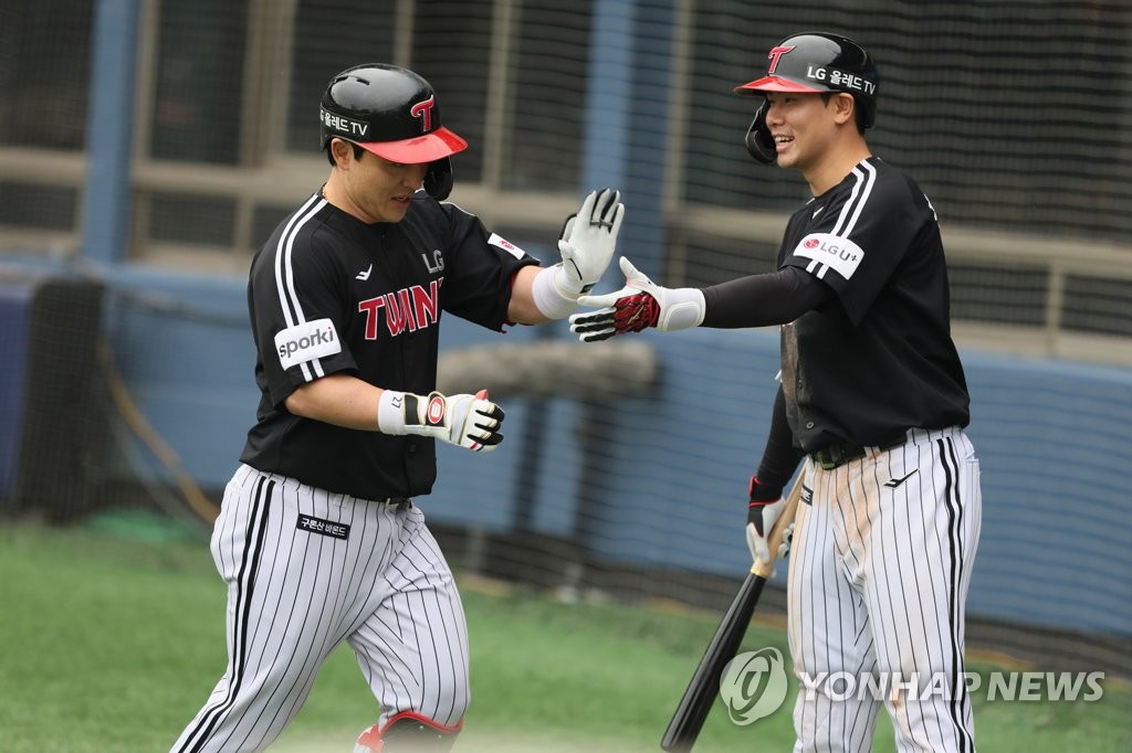 Korean Baseball: Jammin' at Jamsil for the LG Twins! – Dispatches from the  Field