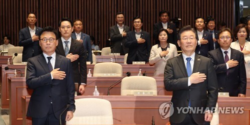 민주, 상임위원장 선출 잡음…일각서 '자리싸움' 비판도