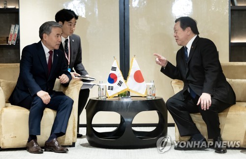Los ministros de Defensa de Seúl y Tokio