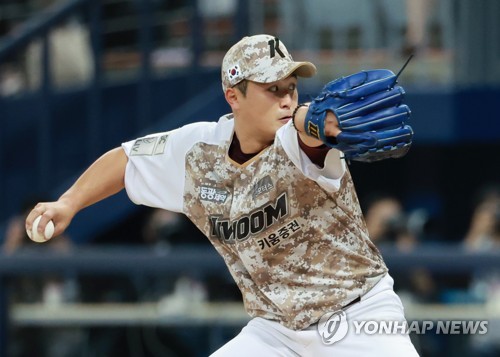 Yonhap Interview) Pitcher rides improved slider to sweeping success in KBO