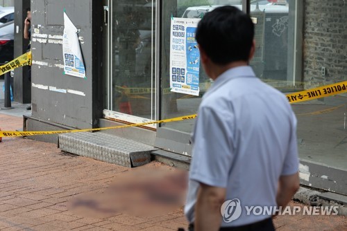 신림동 골목서 10분간 '묻지마' 칼부림…1명 사망(종합2보)