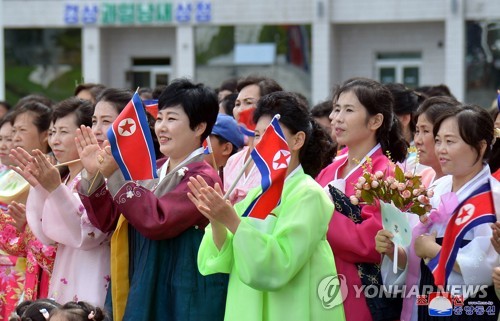 북, 대표 관광지 남포 일대 리모델링…빗장 풀기 전 정비하나