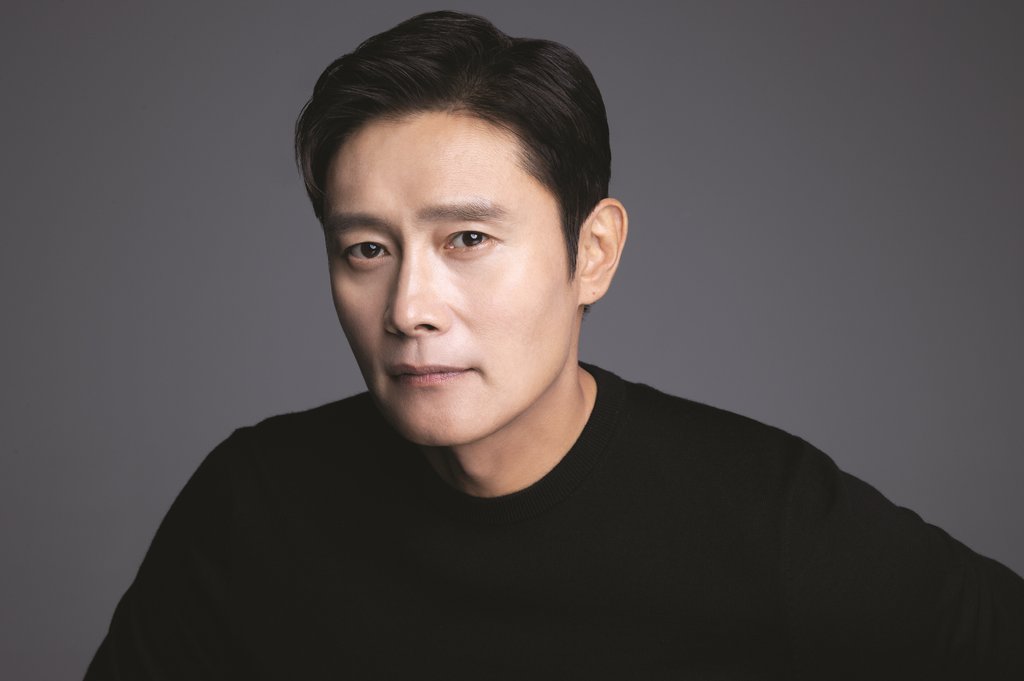 이병헌, 토론토영화제 특별공로상 수상…'어쩔수가없다'도 초청