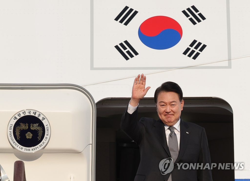 윤석열 대통령 한미일 정상회의 참석차 미국 출국 연합뉴스 7369