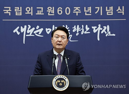 Aux sommets de l'Asean et du G20, Yoon appellera à «répondre de manière résolue» aux menaces nord-coréennes