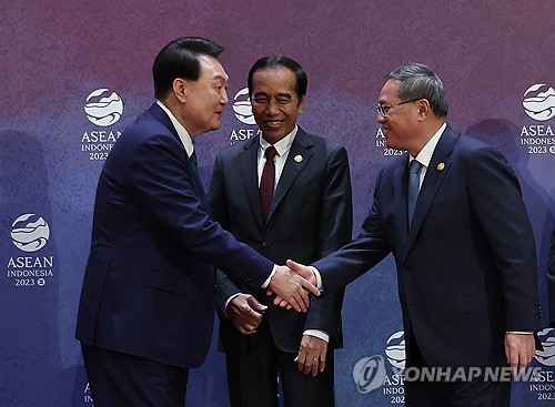 Yoon au sommet de l'Asie orientale, une réunion possible avec le Premier ministre chinois