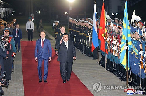 (3e LD) Sommet Kim-Poutine : Pyongyang soutient le «combat sacré» de Moscou contre l'Occident, déclare Kim
