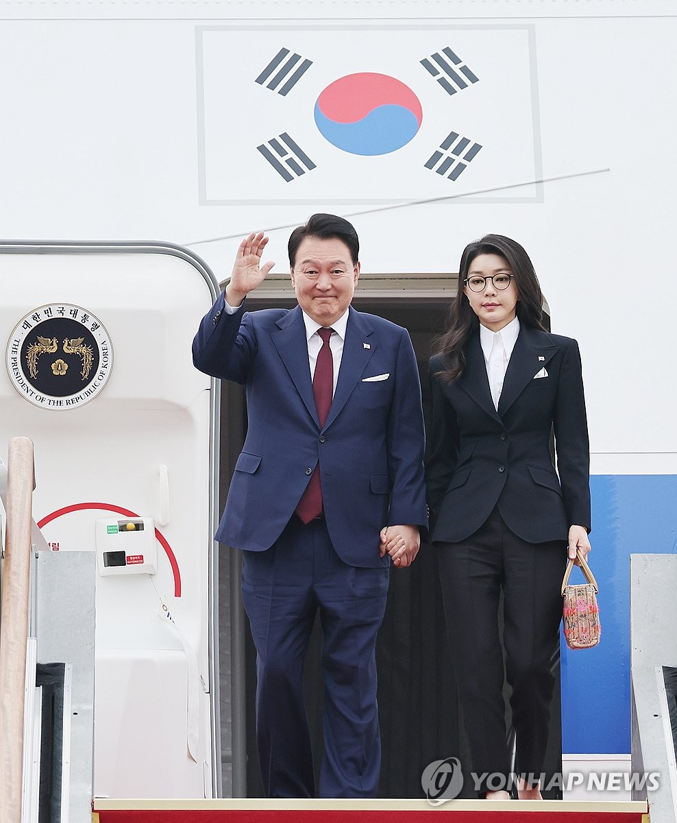 Yoon Returns Home From Trip To Saudi Arabia, Qatar | Yonhap News Agency