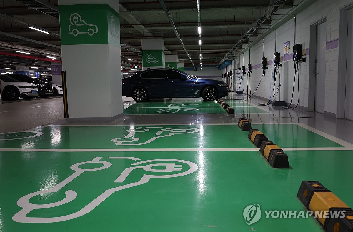 서울 시내 한 전기차 주차장에 차량이 주차된 모습. 