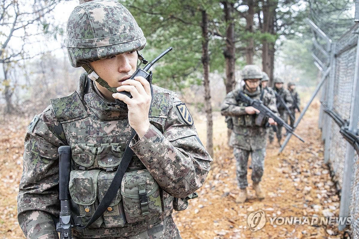 La Policía de Corea, usuario de las gafas de visión nocturna de NVLS -  Noticias Defensa  noticias industria defensa