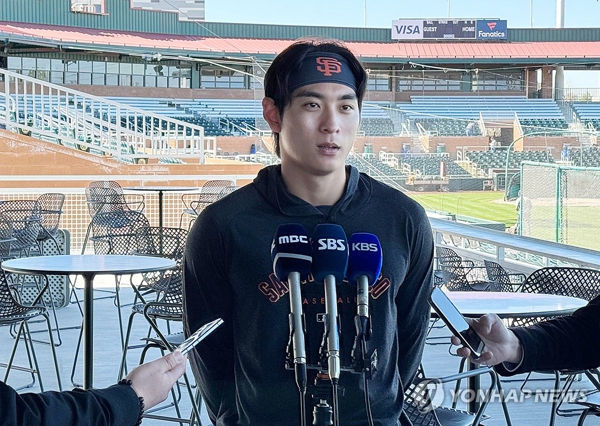 ジャイアンツ新加入の李政厚「毎日わくわく」 연합뉴스
