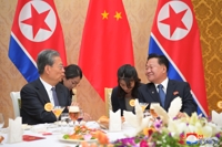 北최룡해 "조중 친선관계 계속 활력있게 승화 발전"