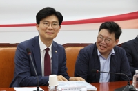 與조정훈, 한동훈에 "총선 소회 밝힌다면 백서 작성에 도움"