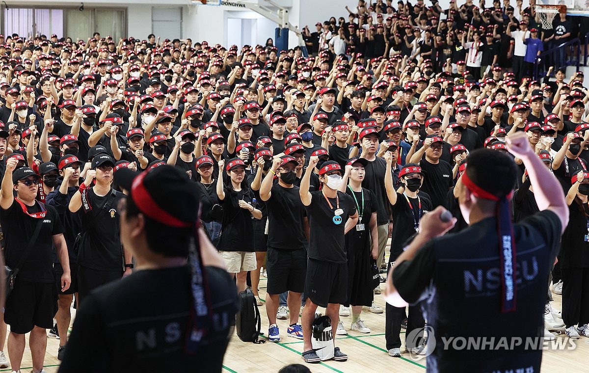 삼성전자 노조 집행부 전원 사임…성과급 제도 개선 차질 전망