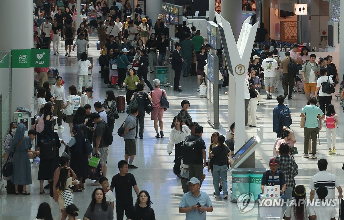 붐비는 인천공항