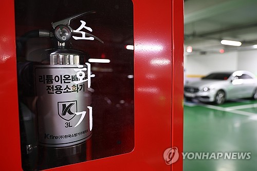 벤츠 중국산 전기차 배터리 탑재 공개하자…국산 배터리株 급등