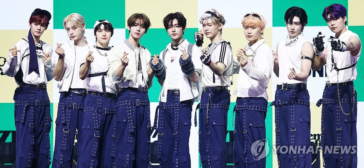 BTOB アルバム 正規1集 Complete メンバー全員サイン入り TWS 1st Single「Last Bell」メンバー全員サイン会 | PODA