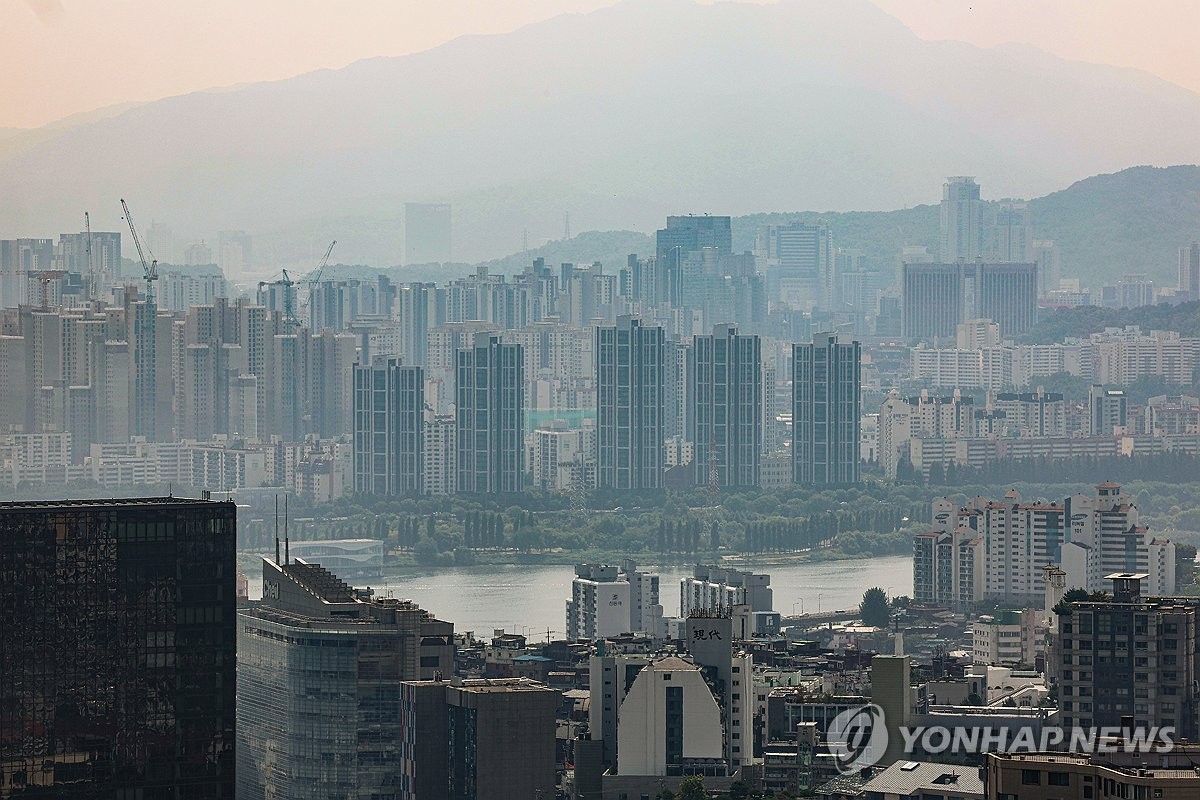 서초·강남구 아파트 매매, 3건 중 1건이 신고가 거래