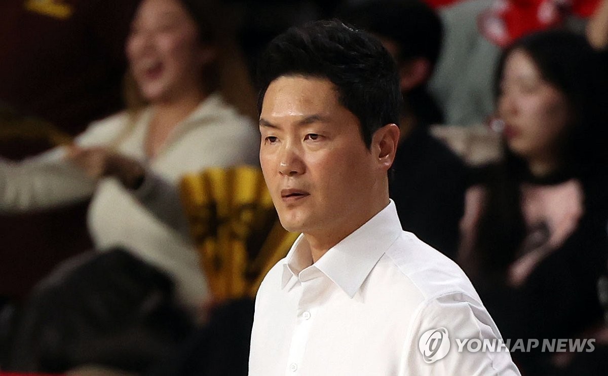 프로농구 SK 전희철 "4강 PO는 판정 말고 경기로 이슈 만들길"