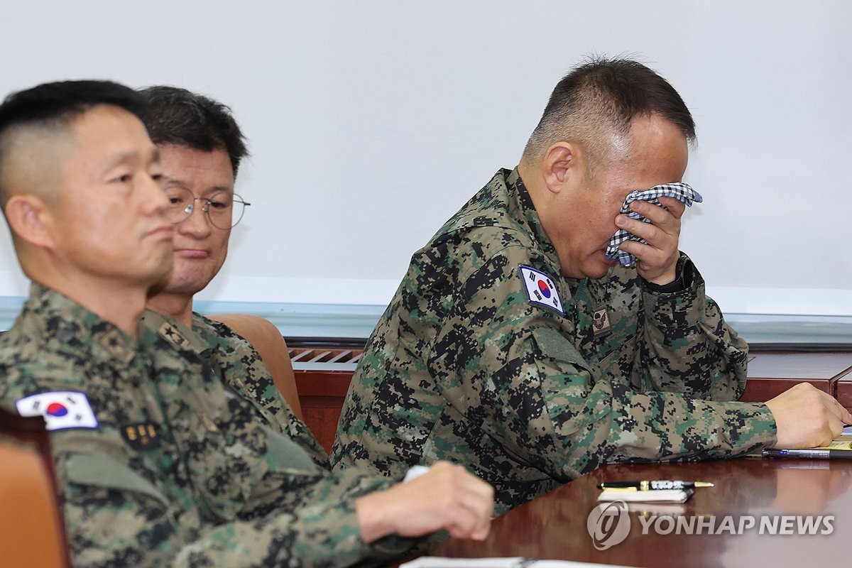 国会投入部隊の指揮官が涙 聯合ニュース