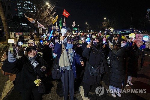 계엄비판 학생 시국선언문 제지한 고교…교육청 "학칙 전수조사"