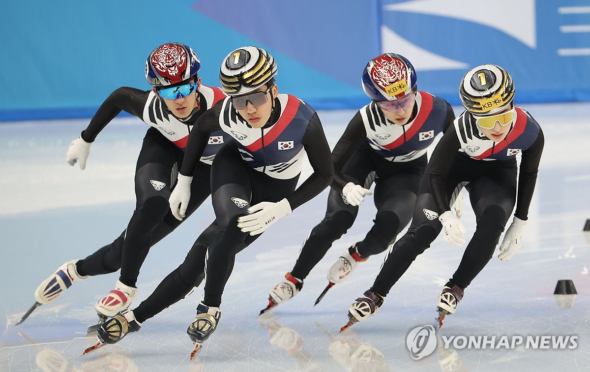 훈련하는 한국 쇼트트랙