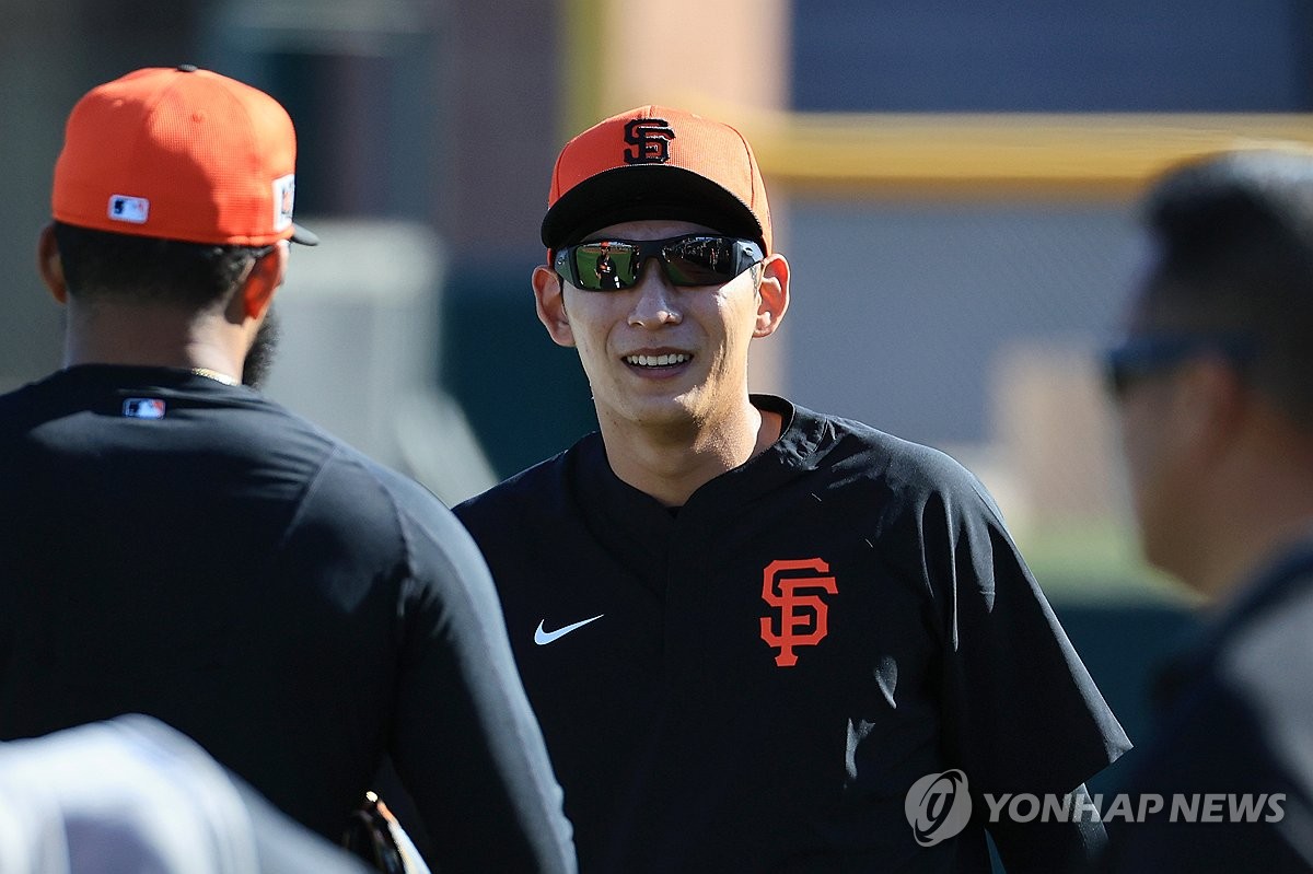 MLB 두 번째 시즌 준비하는 이정후 밝은 표정