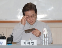 이재명 선거법 재판 이어…대장동 재판도 대선 이후로 연기
