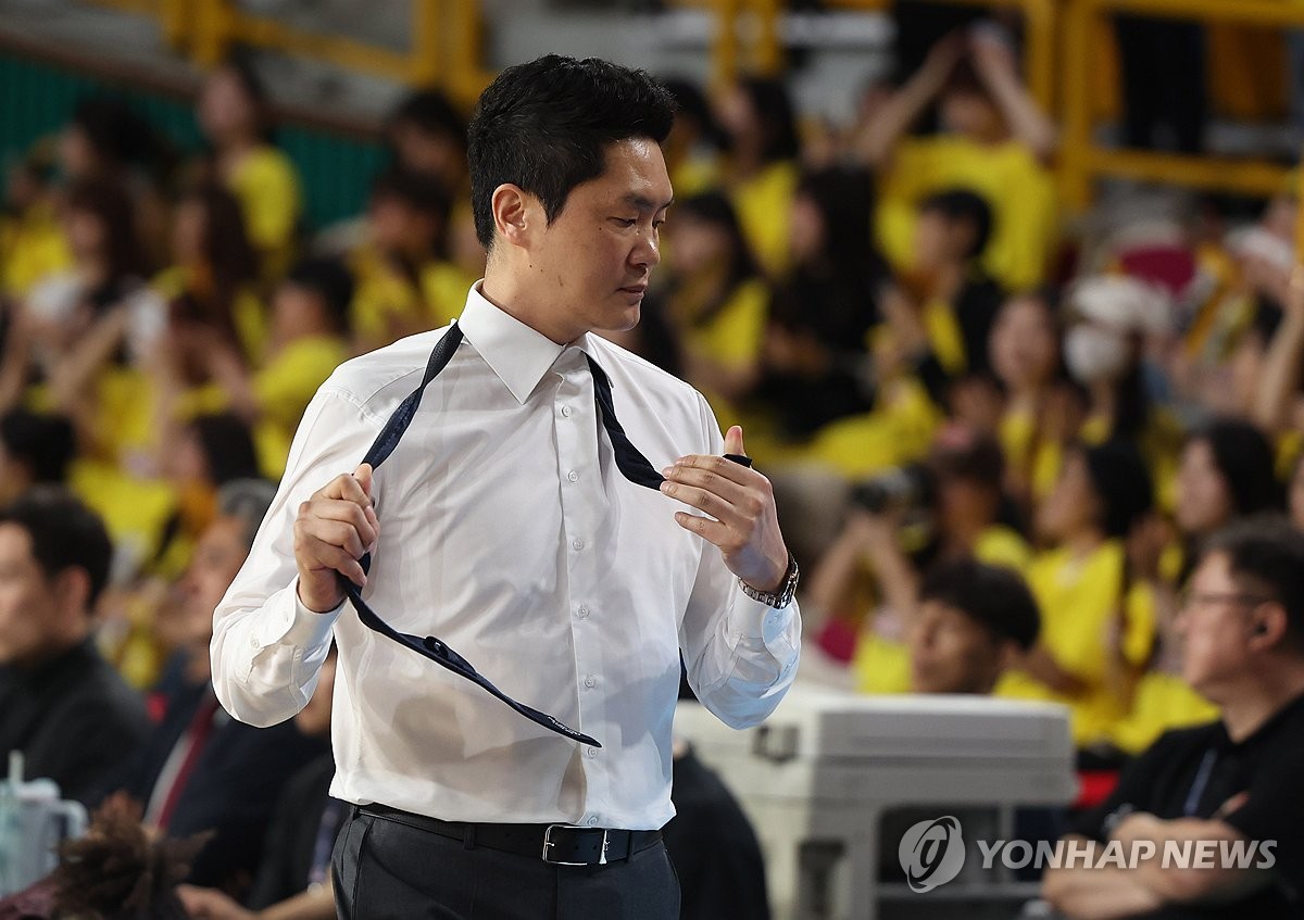 서울 SK 전희철 감독